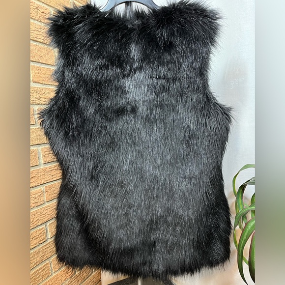 VIA SPIGA 2001 collection - black Faux Fur vest lined with burgundy sateen- med - Picture 3 of 8